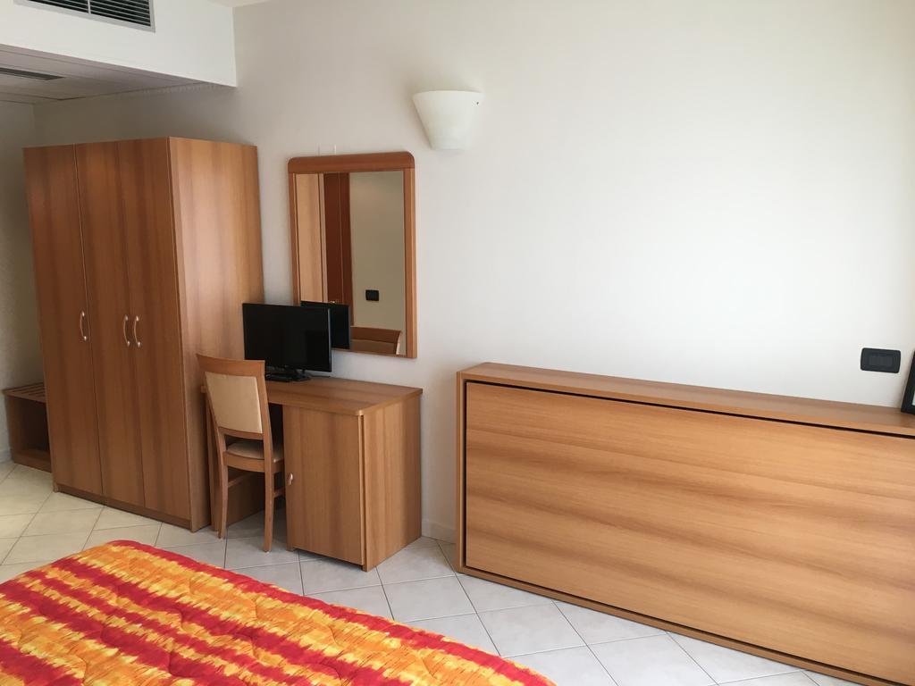 Hotel Apulia 3*